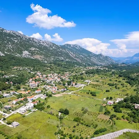 Villa 3-bedroom Pera With Heated Pool, 7km From Gata