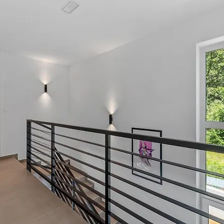 Villa New! 3-bedroom Pera With Heated Pool, 7km From Gata